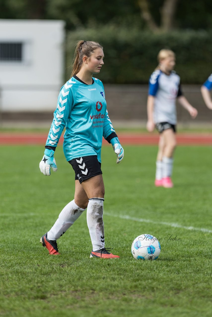 Bild 150 - wBJ VfL Pinneberg - Germania Schnelsen : Ergebnis: 15:1